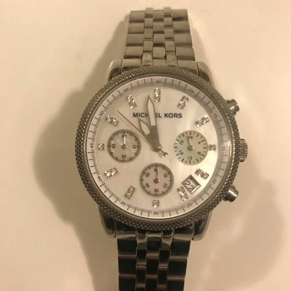 Michael Kors Chronograph Mother of Pearl Watch - Picture 4 of 8